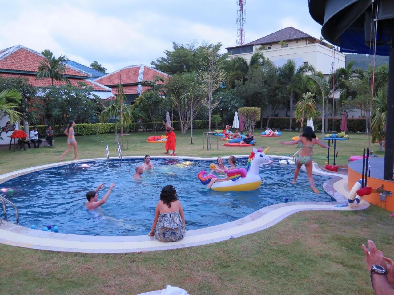 Jazz U Garden Resort Kata pláž Exteriér fotografie